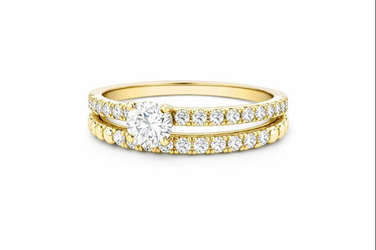 14K Gold Wedding Ring with Zirconia's
