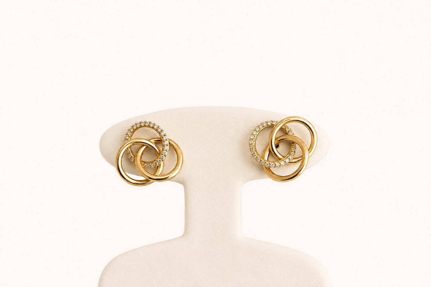 10K Gold Interlocking Circle Earrings